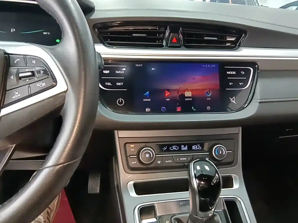 Geely Emgrand — миниатюра 13
