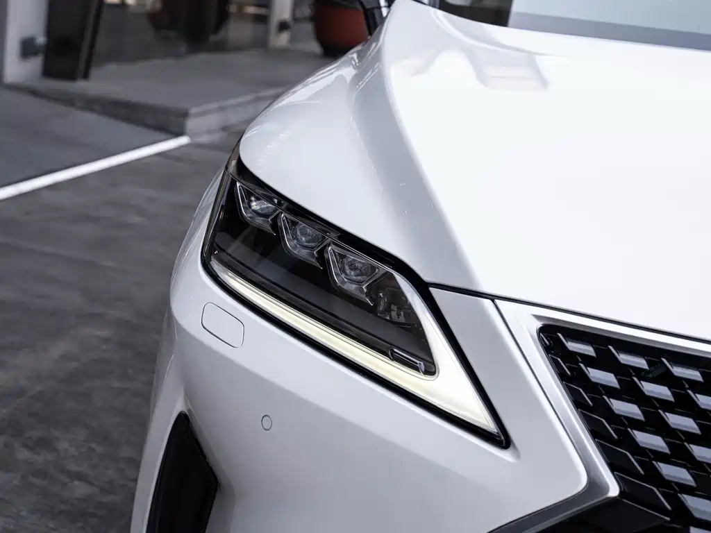 Lexus RX — миниатюра 6