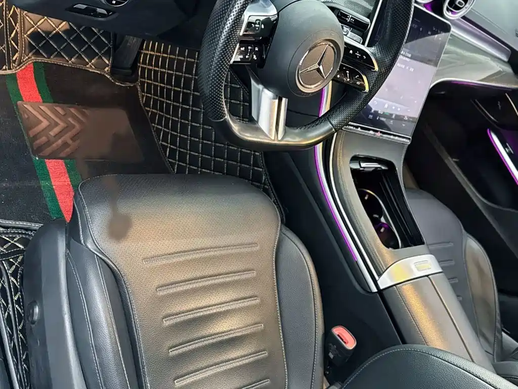 Mercedes-Benz C-Class — миниатюра 8