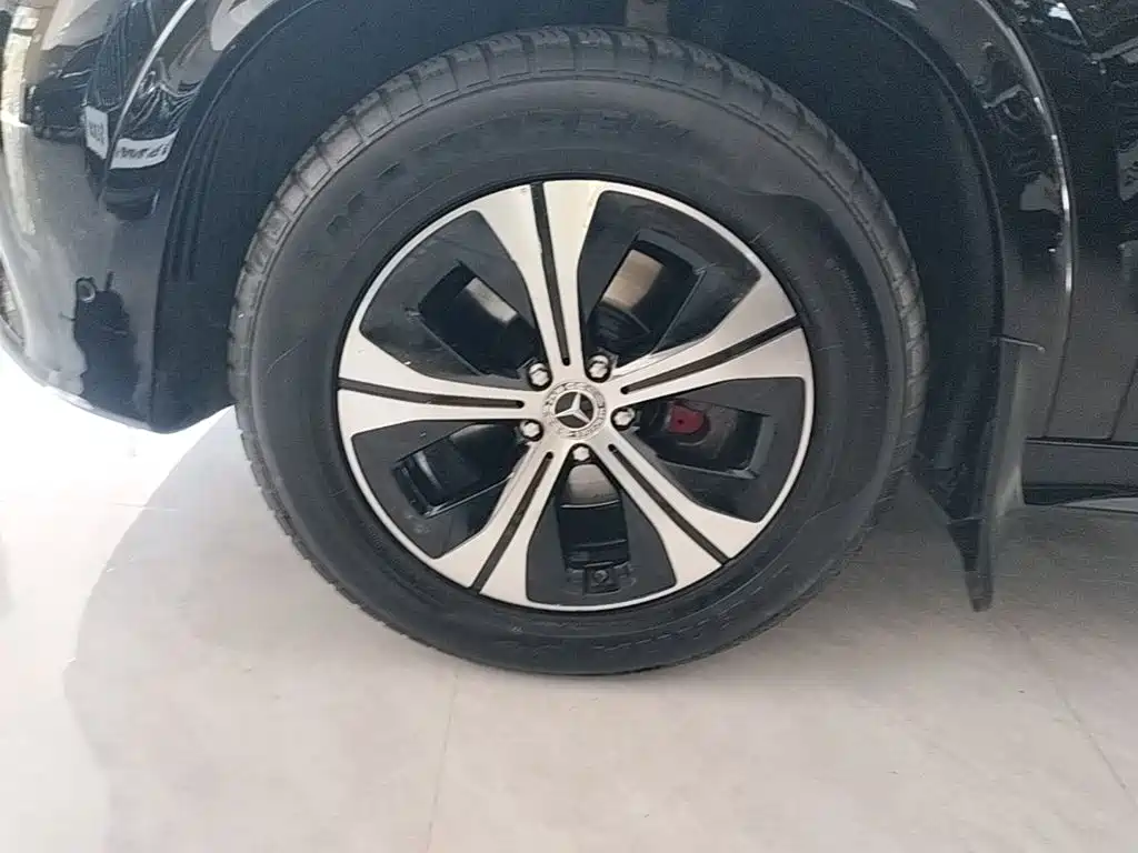 Mercedes-Benz GLE (Import) — миниатюра 23