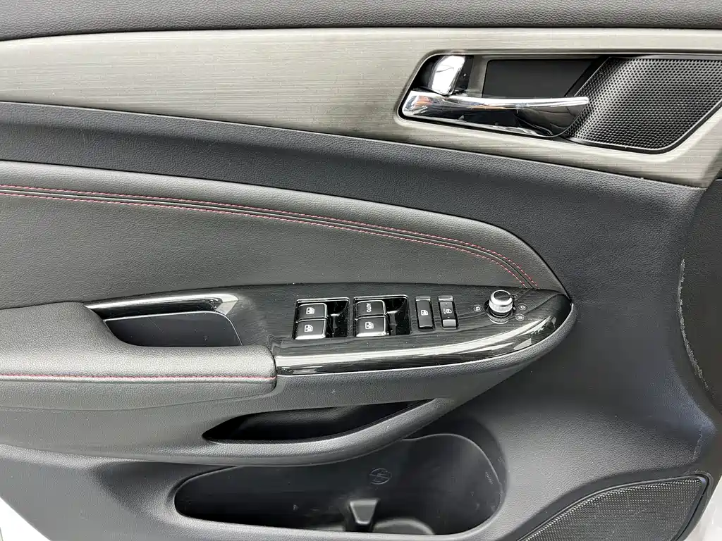Changan CS75 2018 1.8T AT V