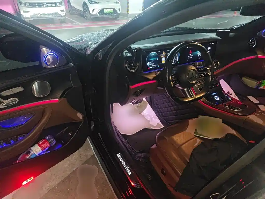 Mercedes-Benz E-Class — миниатюра 17