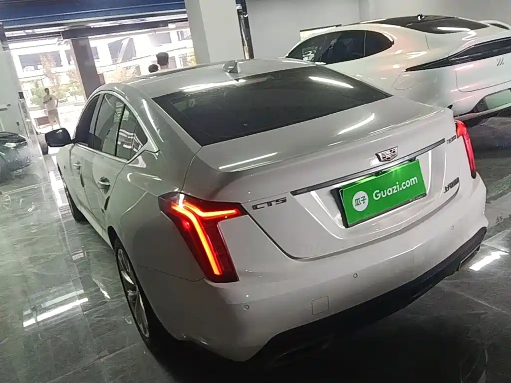 Cadillac CT5 — миниатюра 5