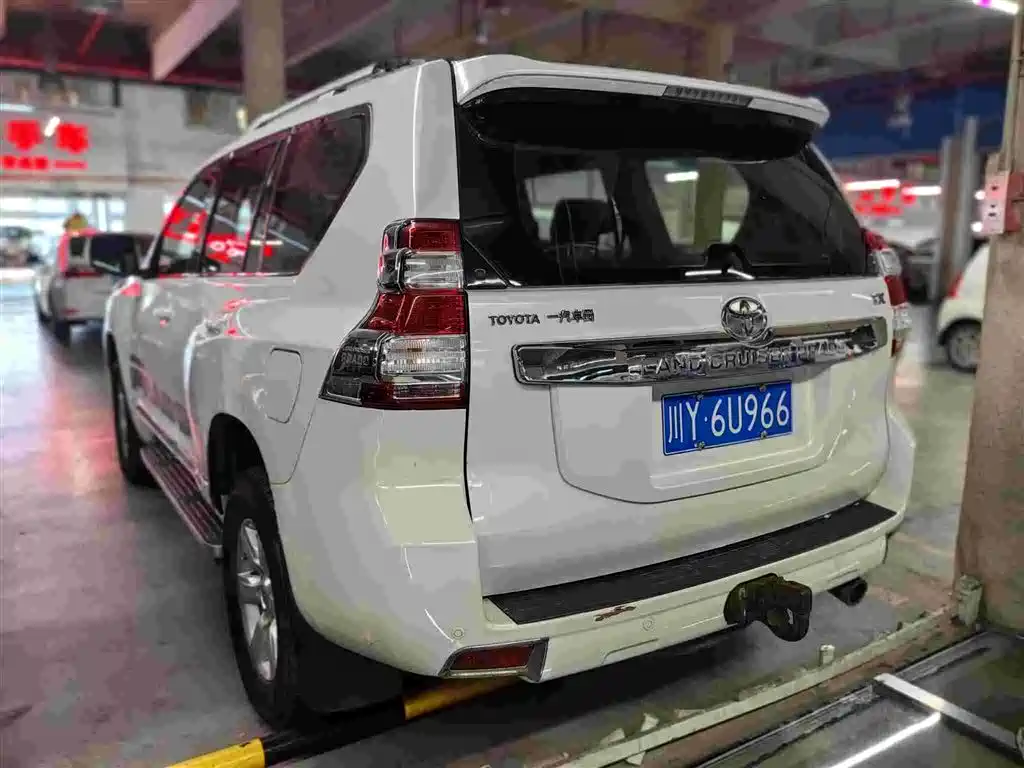Toyota Prado — миниатюра 3
