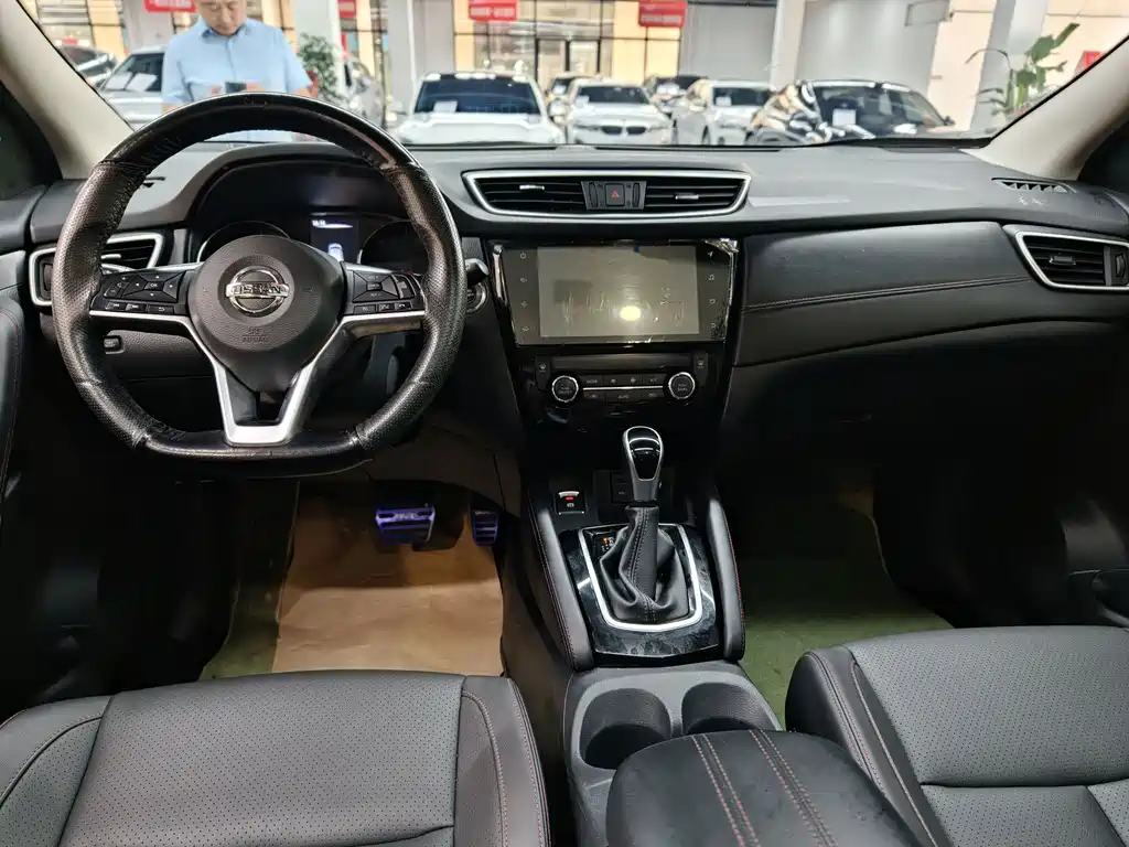 Nissan Qashqai — миниатюра 5