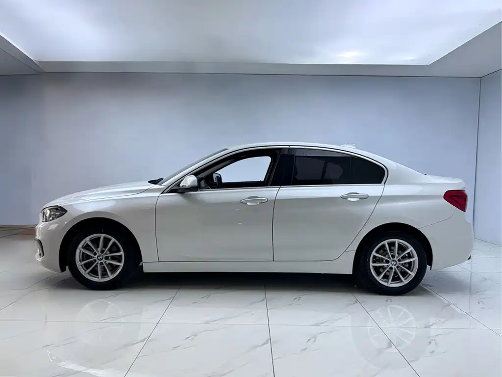 BMW 1 Series 1 2018 118i Fashion