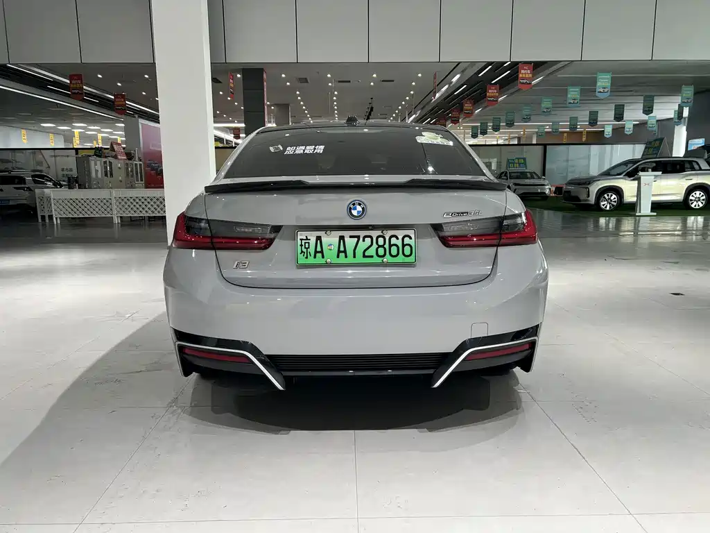 BMW i3 — миниатюра 8