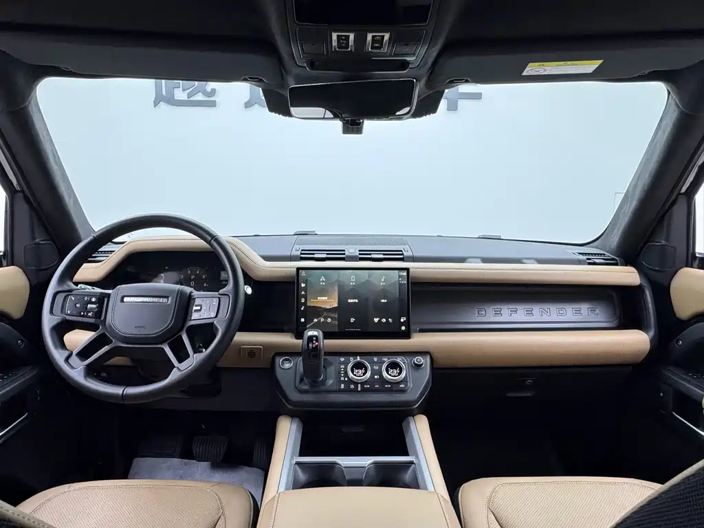 Land Rover Defender — миниатюра 15