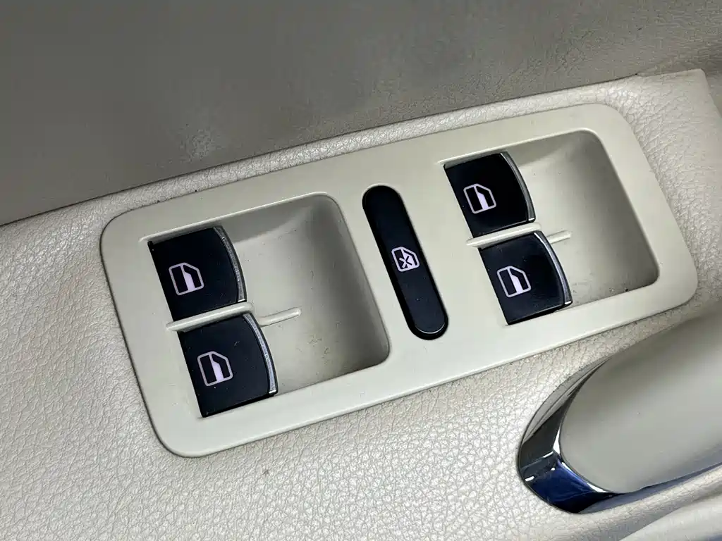 Volkswagen Passat — миниатюра 12