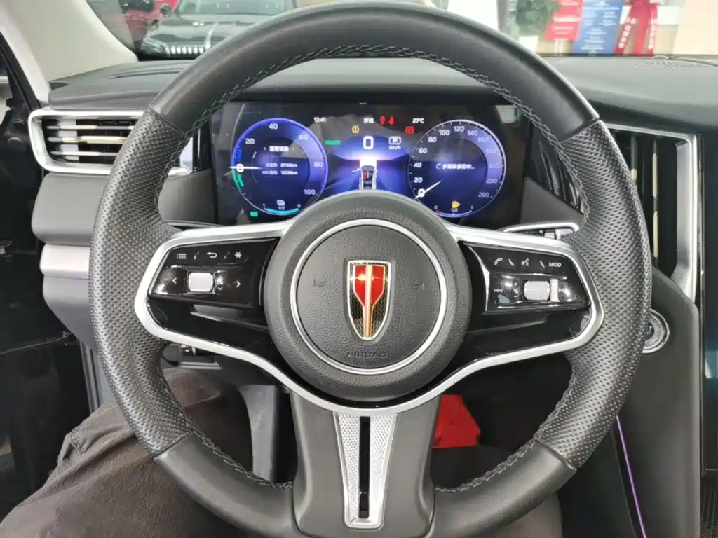 Hongqi Hongqi HS7 PHEV — миниатюра 11