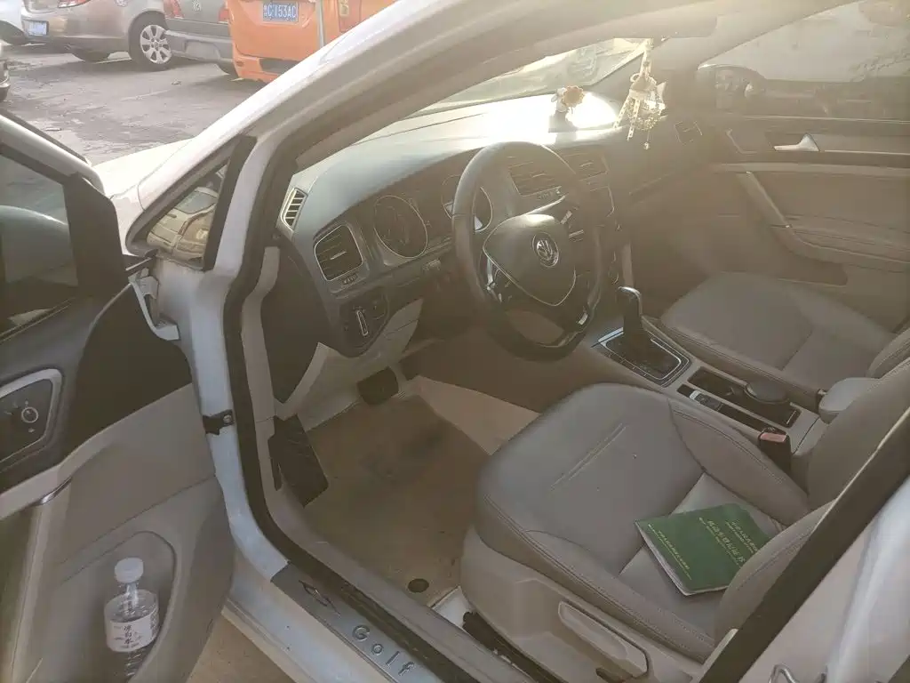 Volkswagen Golf — миниатюра 15