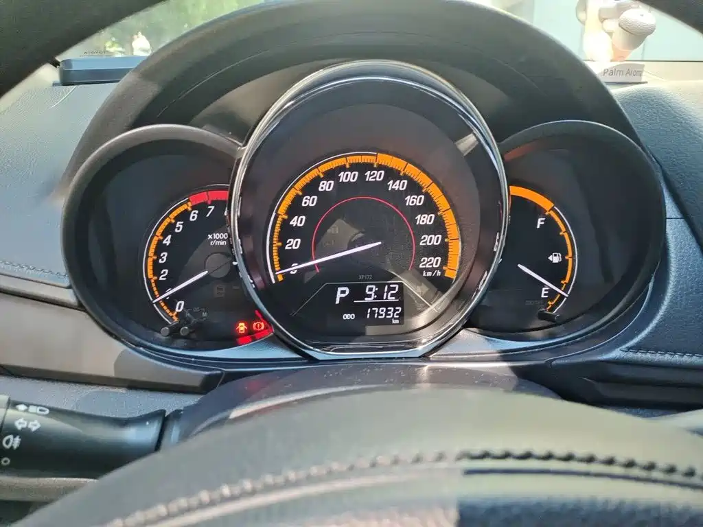 Toyota Yaris L — миниатюра 7