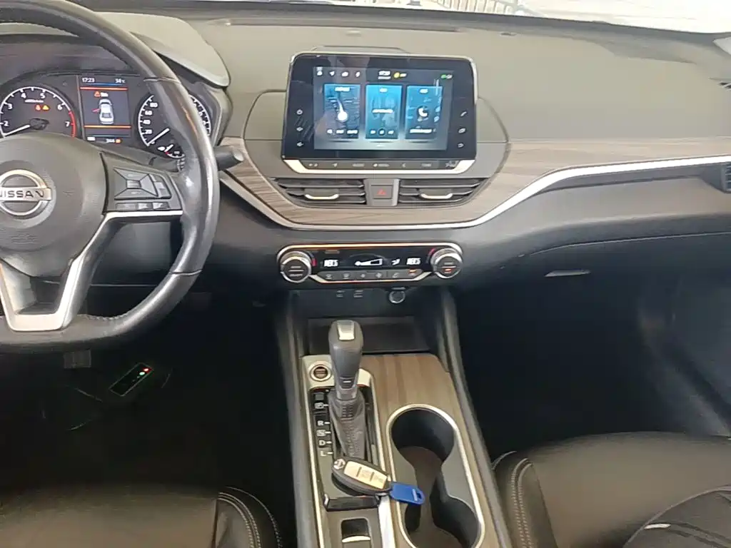Nissan Teana — миниатюра 13