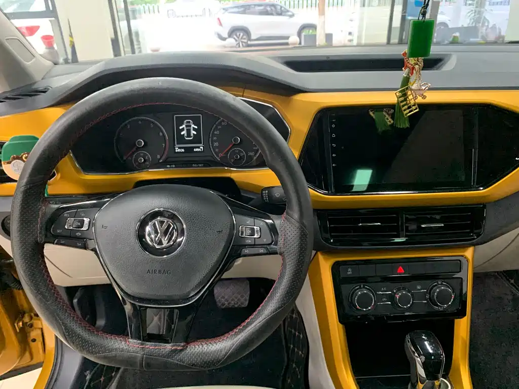 Volkswagen T-Cross — миниатюра 10