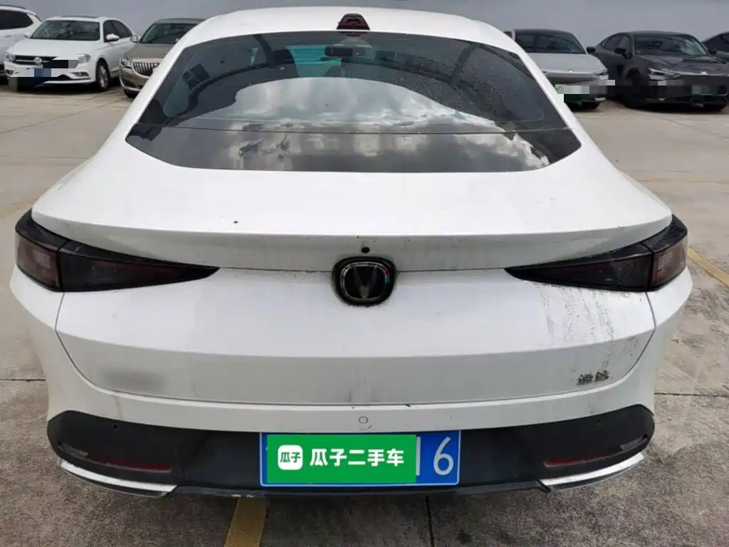 Changan Yida — миниатюра 6