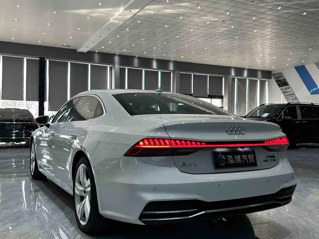 AUDI A7L