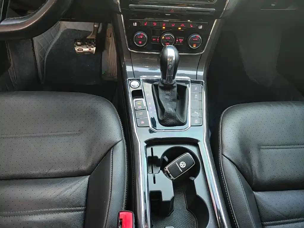 Volkswagen Passat — миниатюра 14