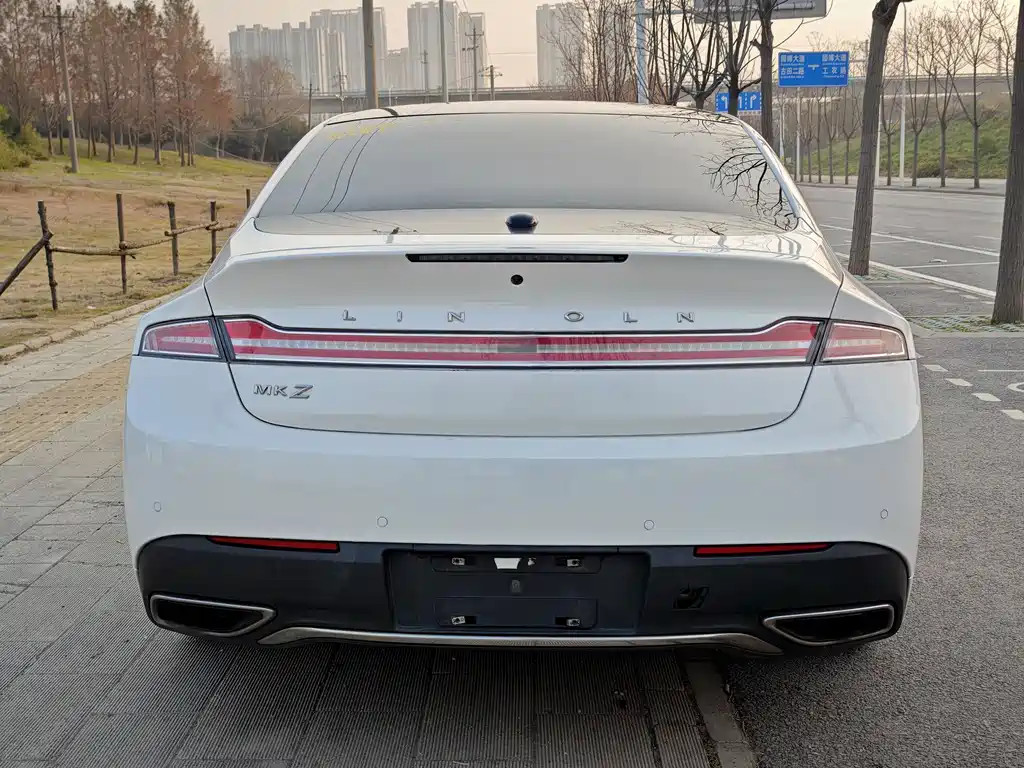 LINCOLN MKZ