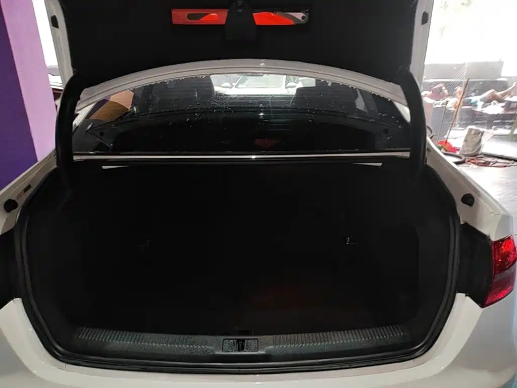 Audi A4L — миниатюра 19