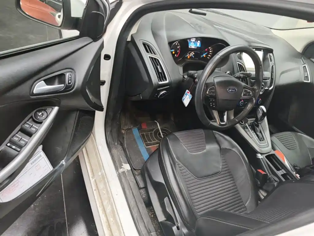 Ford Focus — миниатюра 16