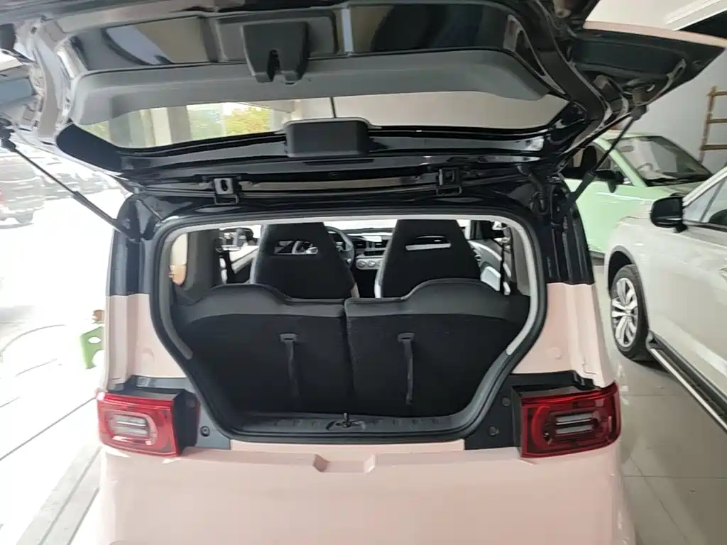 Wuling MINIEV — миниатюра 19
