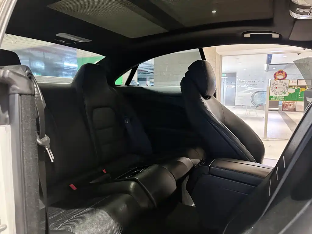 Mercedes-Benz E-Class (Import) — миниатюра 12
