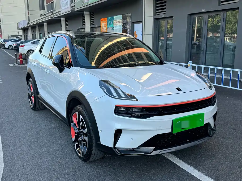 Lynk & Co 06 — миниатюра 3