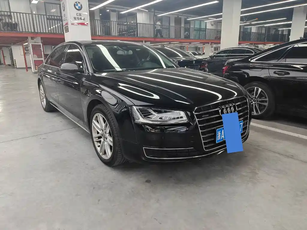 Audi A8 — миниатюра 3