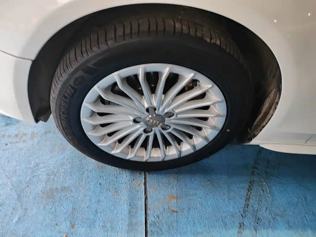 Audi A4L — миниатюра 23