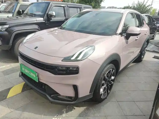 2023 Lynk & Co 06