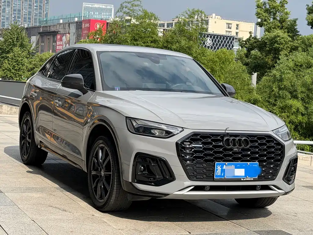 Audi Q5L Sportback — миниатюра 3