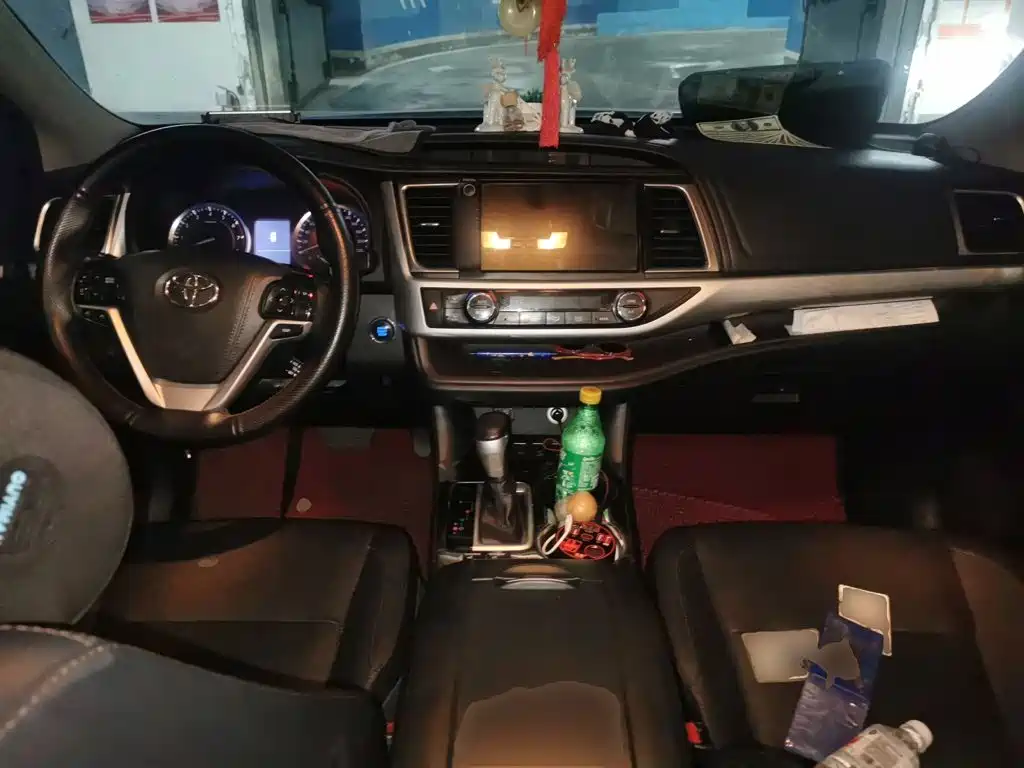 Toyota Highlander — миниатюра 10