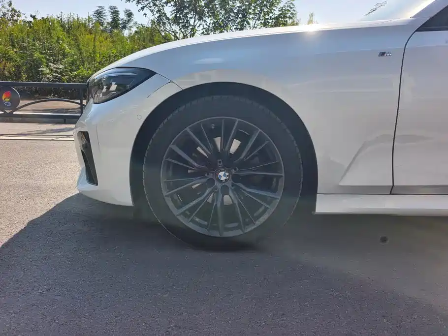 BMW 3 Series — миниатюра 6