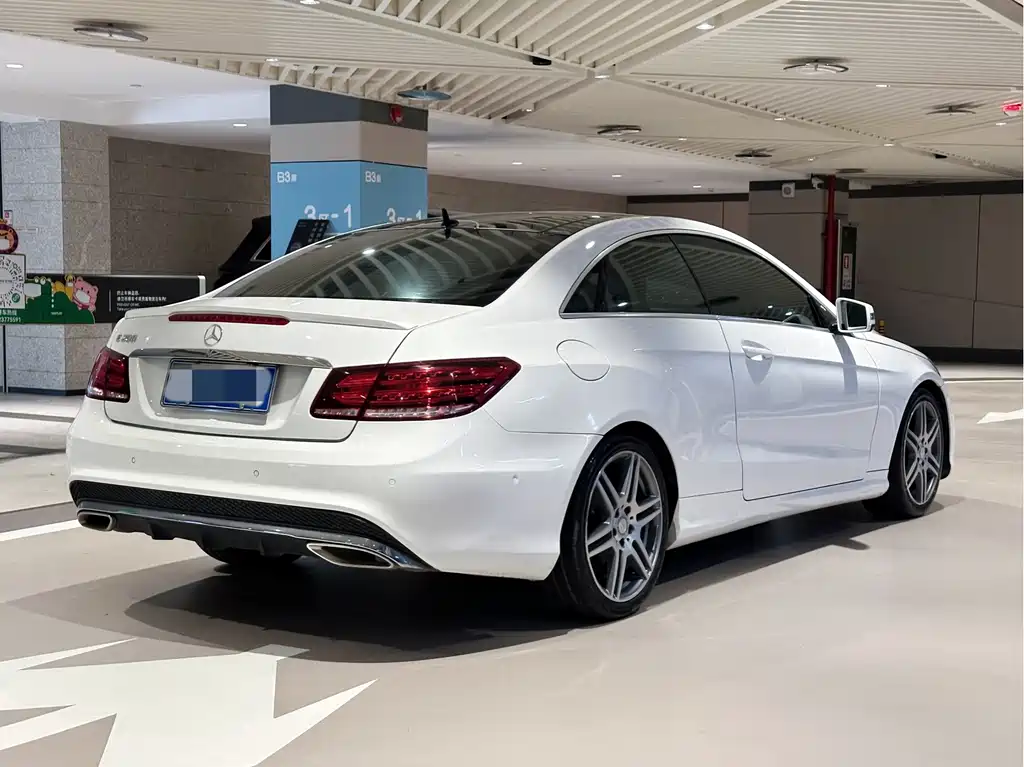 Mercedes-Benz E-Class (Import) — миниатюра 6