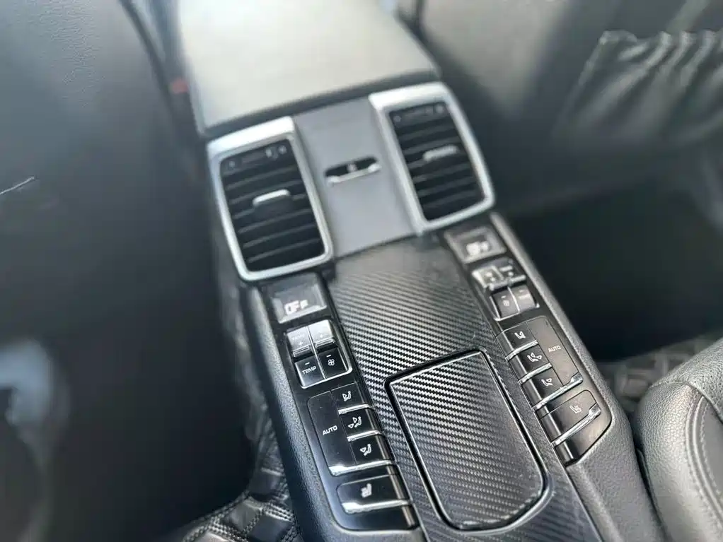 Porsche Panamera — миниатюра 12