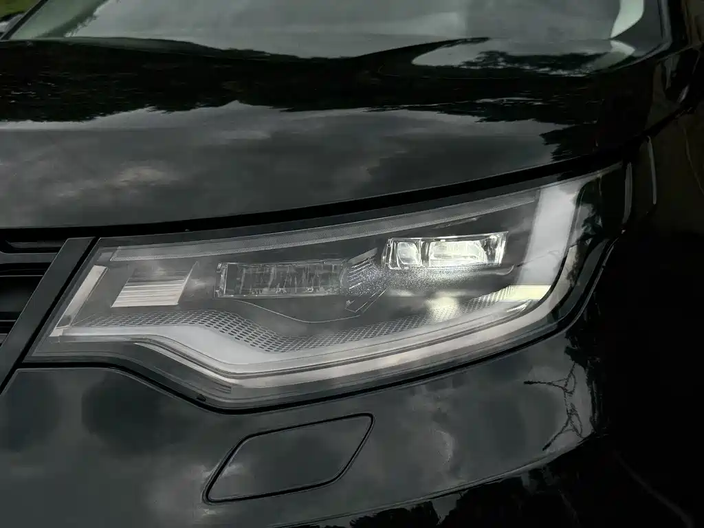 Land Rover Discovery — миниатюра 22