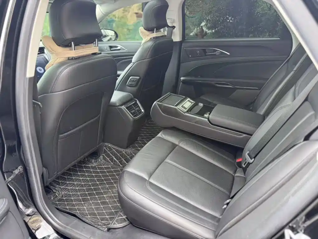Ford Taurus — миниатюра 10