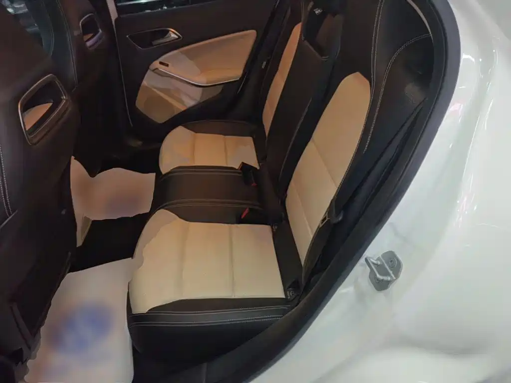 Mercedes-Benz GLA — миниатюра 17