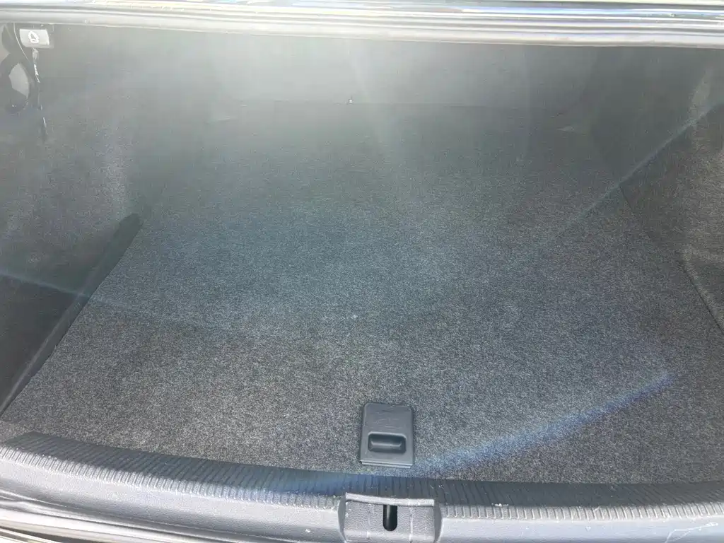 Volkswagen Passat — миниатюра 14