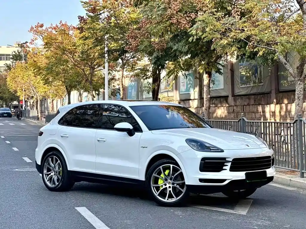 Porsche Cayenne Hybrid — миниатюра 3