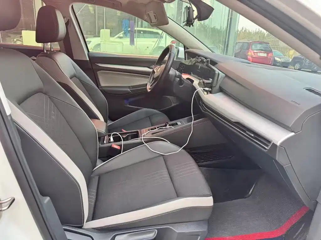 Volkswagen Golf — миниатюра 4