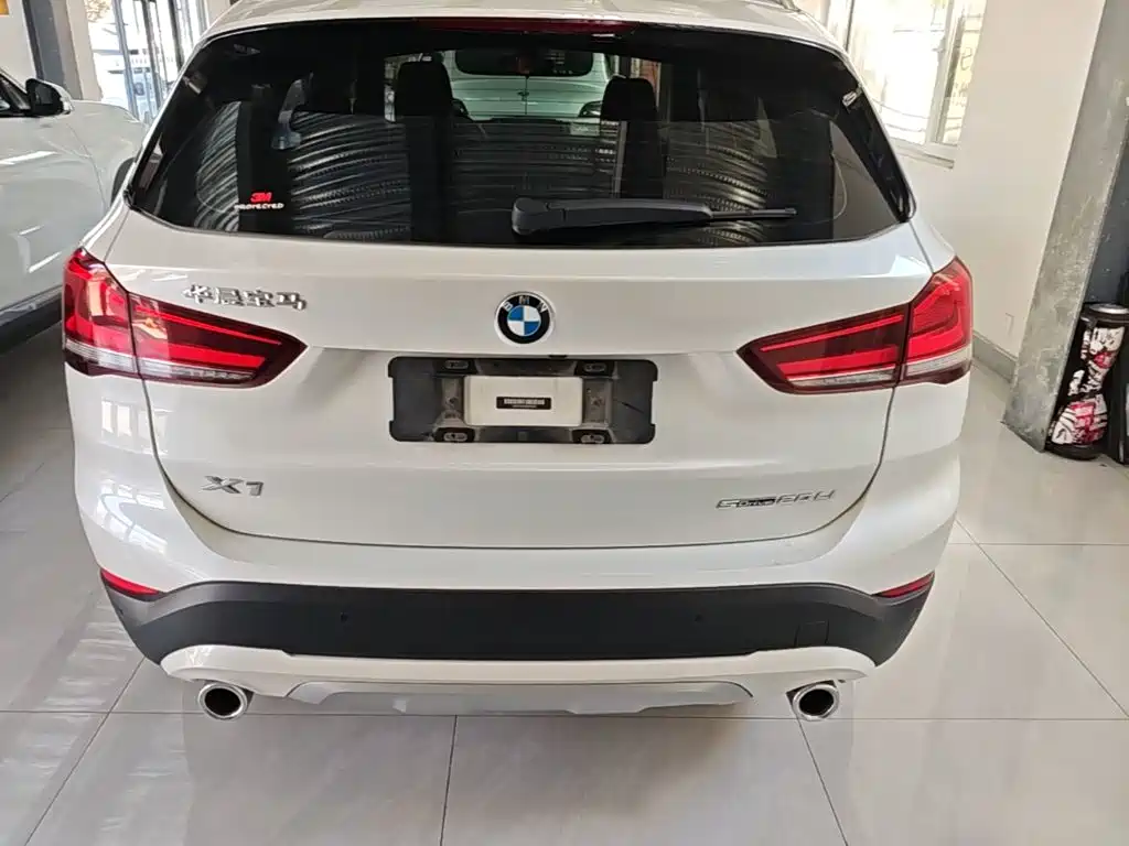 BMW X1 — миниатюра 6