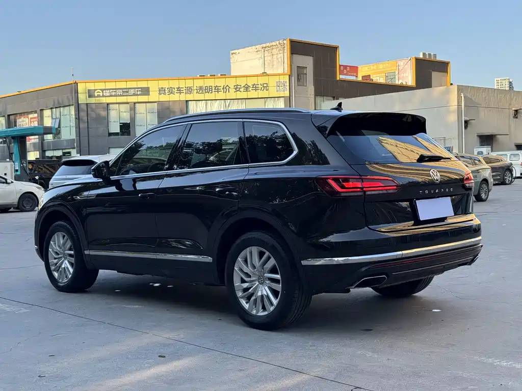 Volkswagen Touareg — миниатюра 6