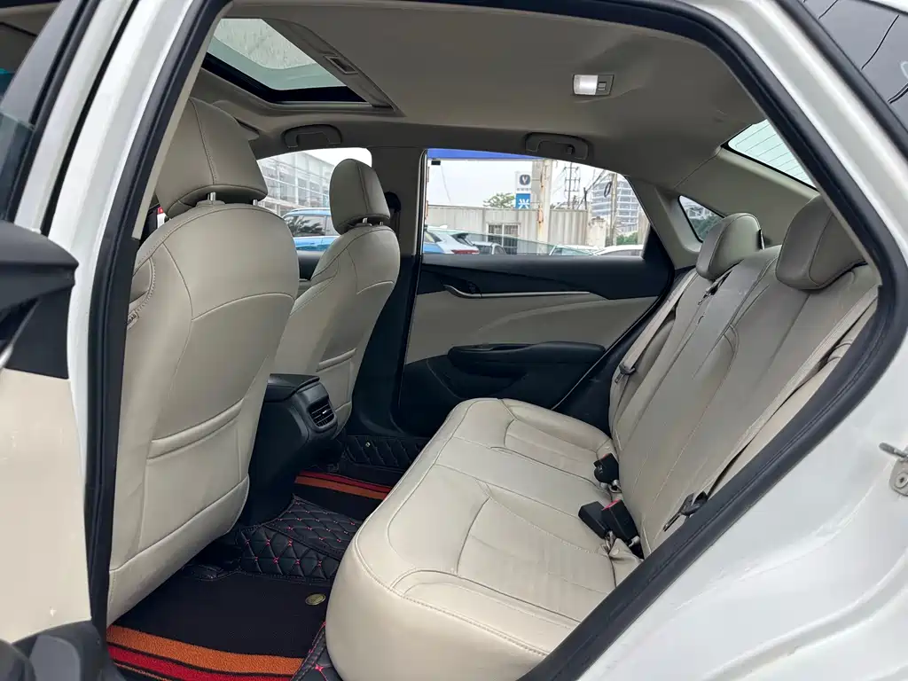 Buick Excelle — миниатюра 14