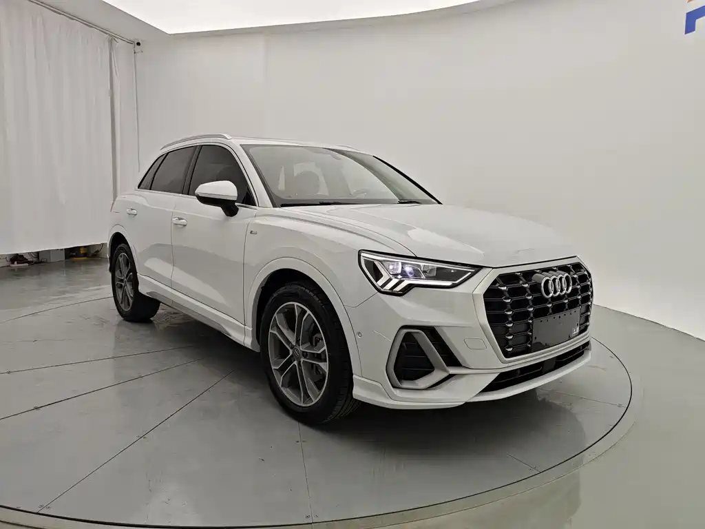 Audi Q3 — миниатюра 3