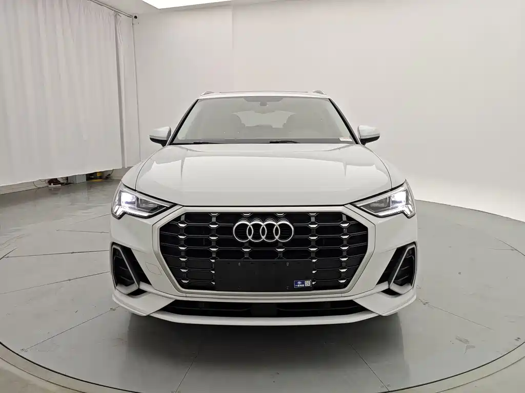 Audi Q3 — миниатюра 2
