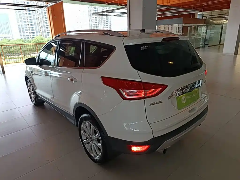 Ford Kuga — миниатюра 5