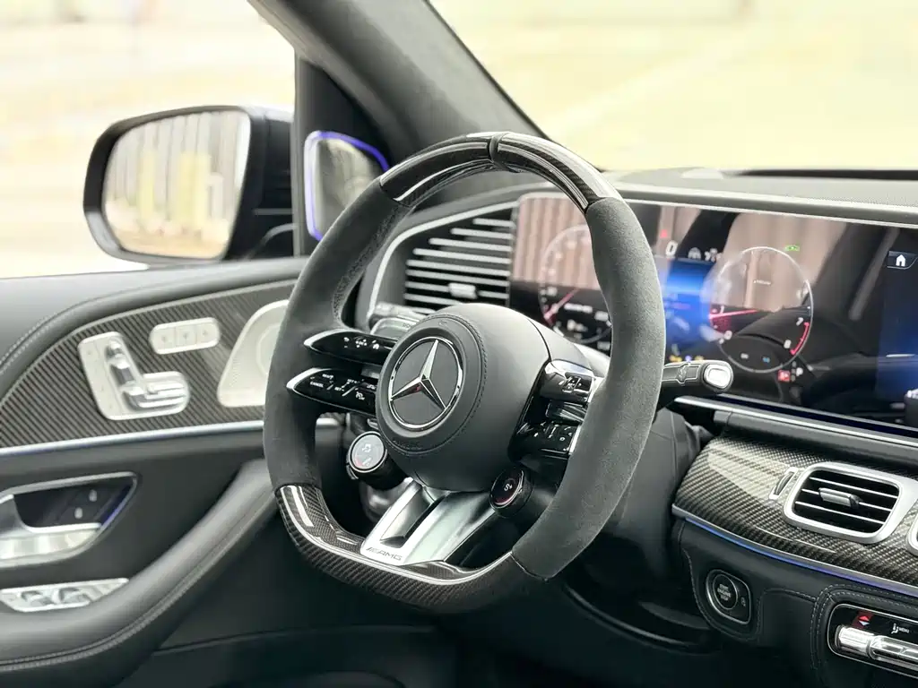 Mercedes-Benz GLS AMG — миниатюра 9