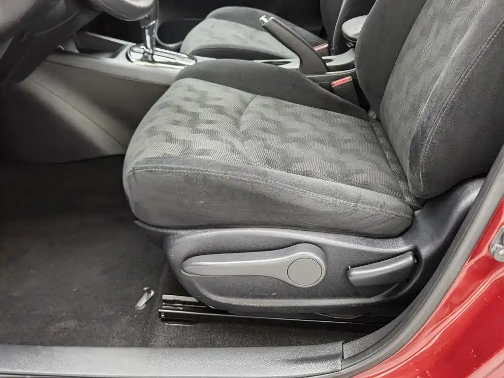 Nissan Tiida — миниатюра 20