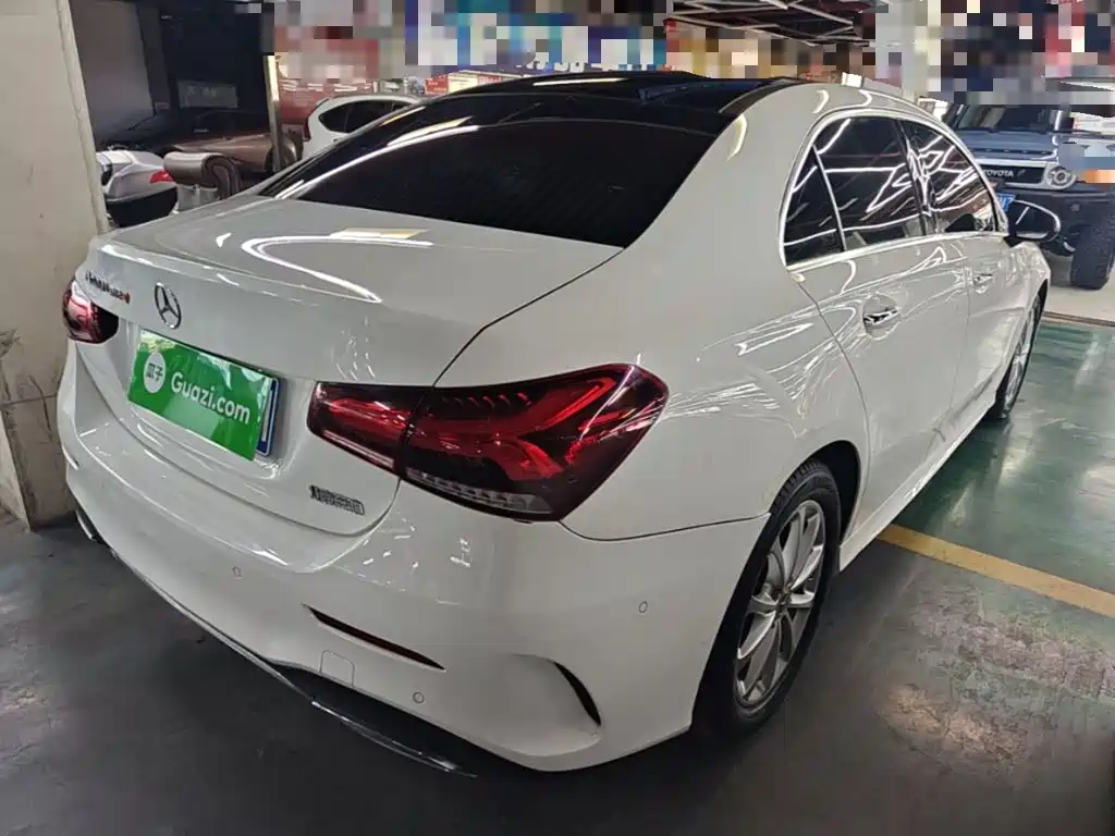 Mercedes-Benz A-Class — миниатюра 7